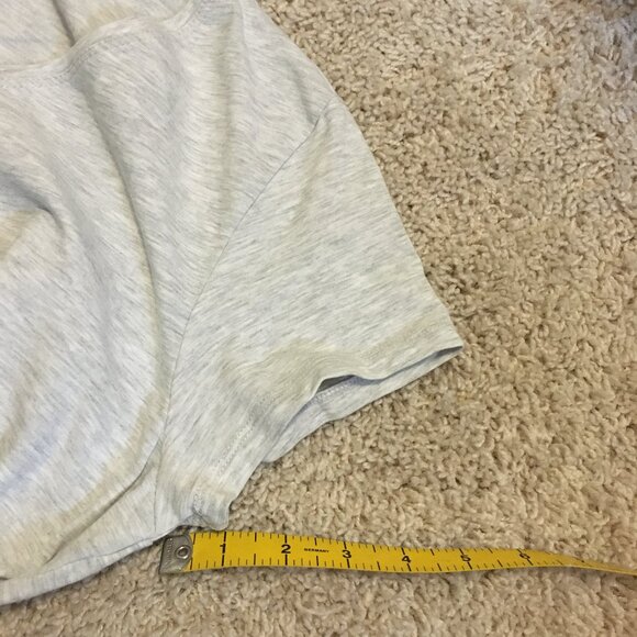 Grey Heathered Cotton V-Neck Stretch Tee - Picture 13 of 13